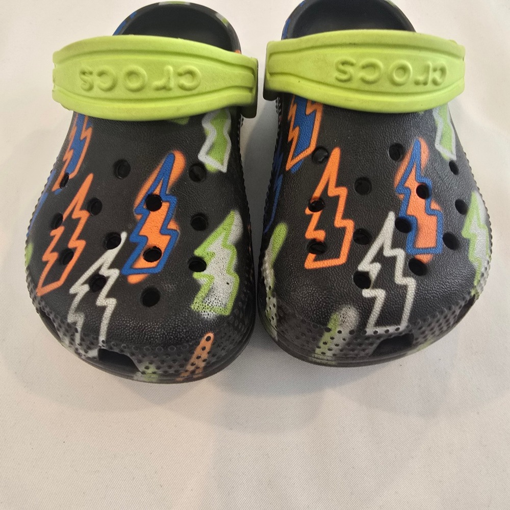 Crocs‎ Kids Classic Clog Lightning Bolt Black Lime Green Size C7 - Picture 15 of 15